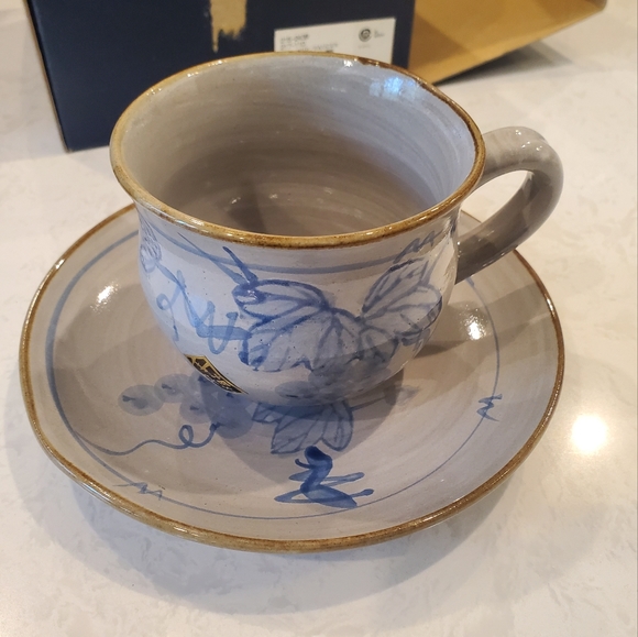 BN Set of 2 tea cups and saucers - Picture 8 of 13